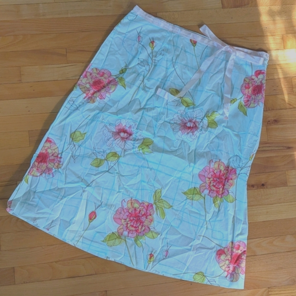 🆕 LAPIS floral skirt with ribbon bow size S